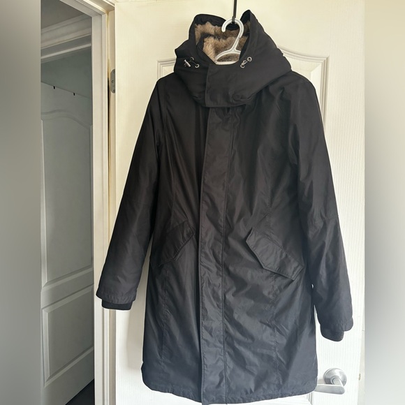 Aritzia Babaton Oskar Parka in Black - Picture 5 of 15